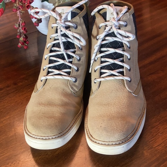PUMA HIGH TOP SNEAKERS. - Picture 2 of 16